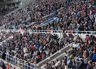 La jauge de 5000 personnes dans les stades a-t-elle vraiment un sens ?