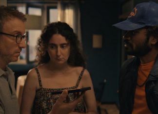 « Veuillez patienter », quand l’attente devient absurde – Festival du court métrage 2026 "Veuillez patienter"