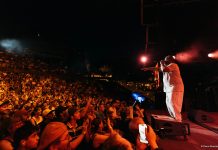 Jazz à Vienne : Lakecia Benjamin et De La Soul, de l’alto flamboyant aux légendes du rap au théâtre antique De La Soul sur scène. Le théâtre antique de Vienne, baigné d'une dernière lumière d'été, avant que le hip-hop ne prenne les commandes de la nuit, le 7 juillet 2026.